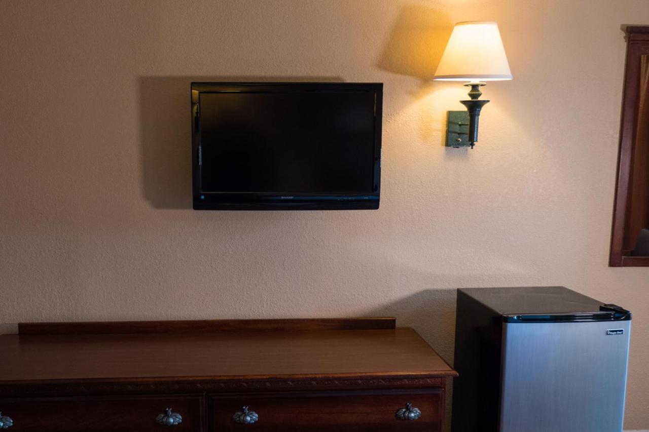Wild Bear Inn Pigeon Forge Εξωτερικό φωτογραφία