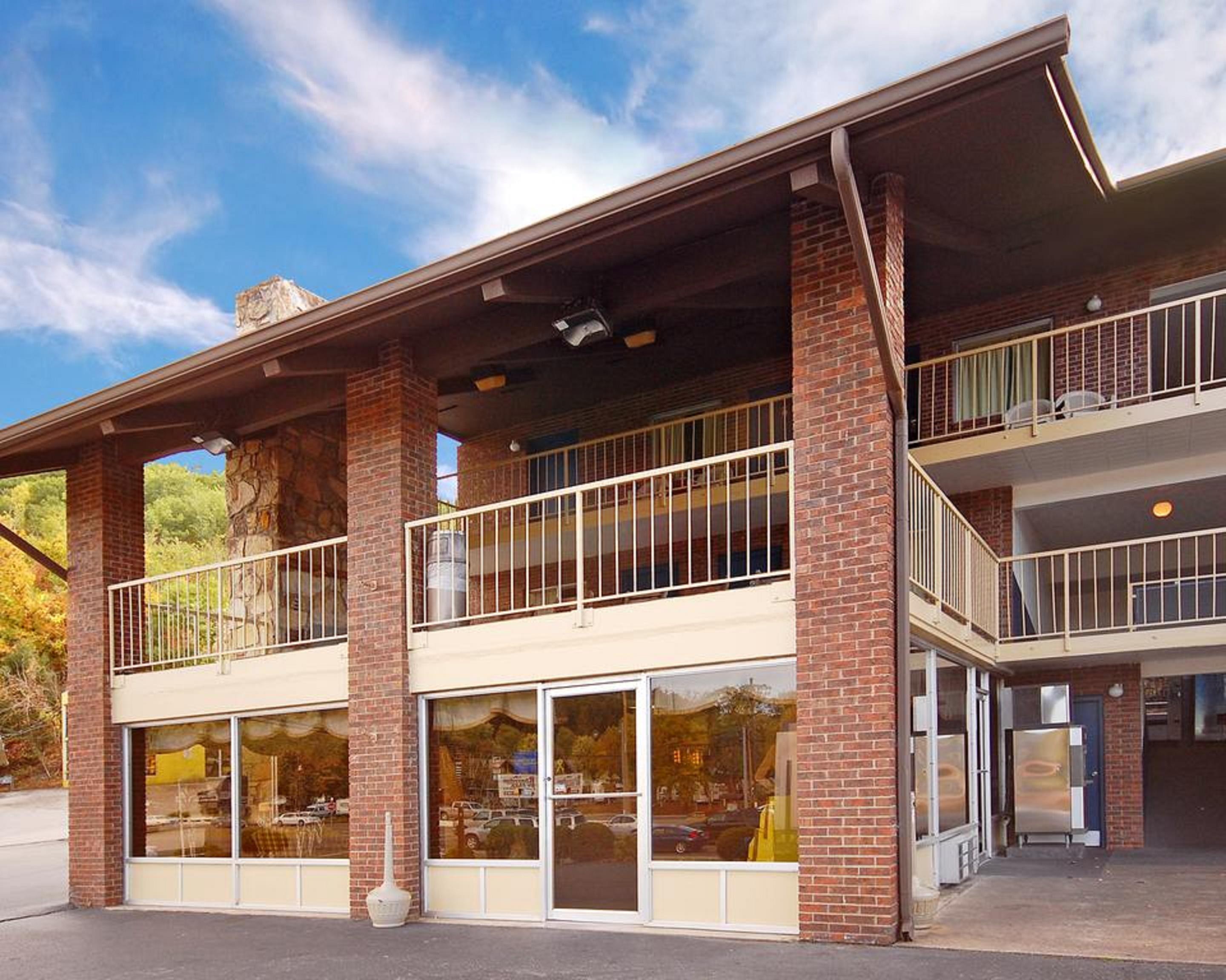 Wild Bear Inn Pigeon Forge Εξωτερικό φωτογραφία