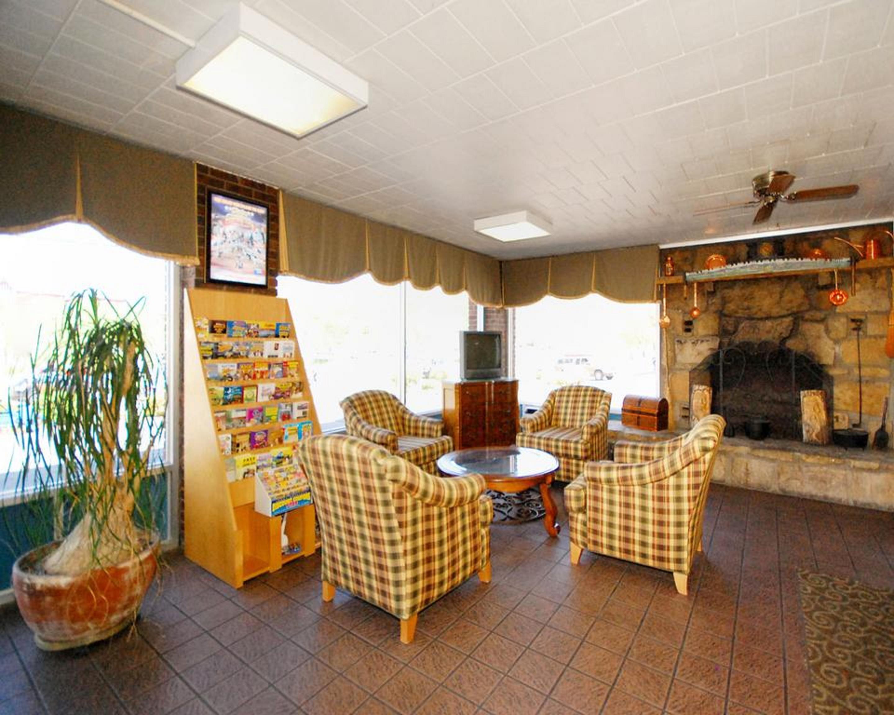 Wild Bear Inn Pigeon Forge Εξωτερικό φωτογραφία