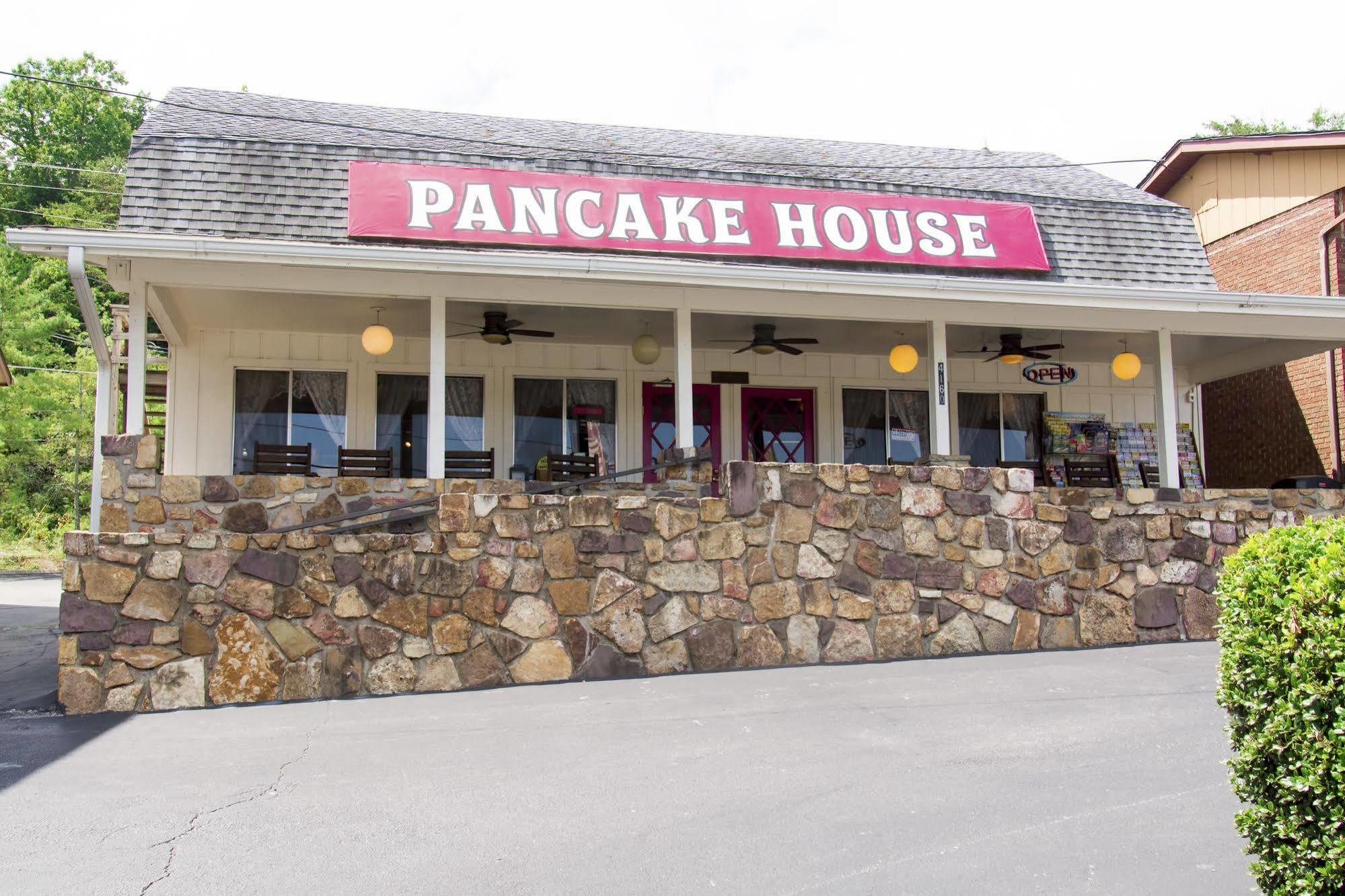 Wild Bear Inn Pigeon Forge Εξωτερικό φωτογραφία