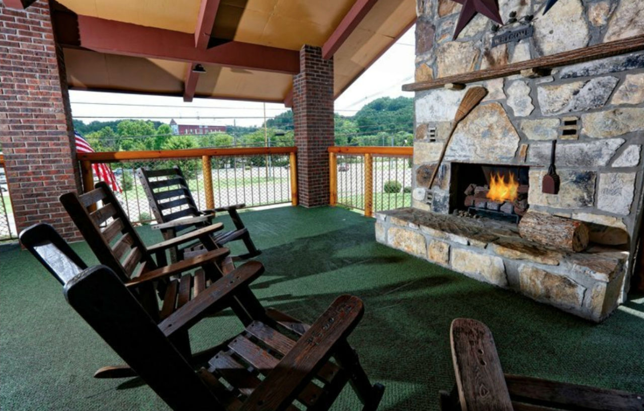 Wild Bear Inn Pigeon Forge Εξωτερικό φωτογραφία